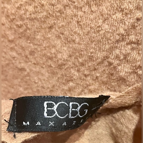 BCBG Maxazria Large Tan Scarf Pashmina 68” x 68” - Picture 7 of 8